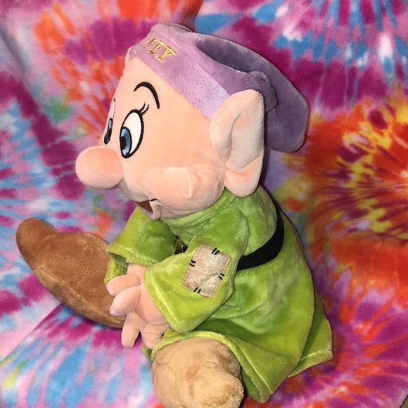 20”x12” Super Soft, Plushy, Beanie, Dopey - Picture 4 of 5